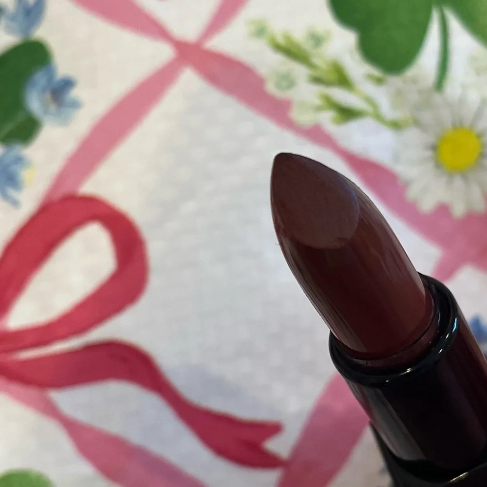 Vampy Lipstick in a Beautiful Red Square Tube